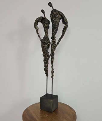 surrealistyczne-rzezby-mloda-sztuka-w-metalowym-wydaniu