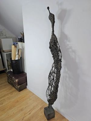 Mojara-przadki-duza-rzezba-180cm-rzezby-z-metalu