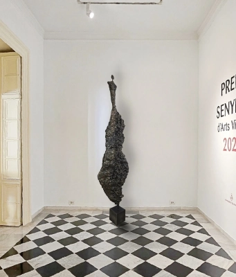 galeria-sztuki-warszawa-rzezba-duze-formy-zlozonosc