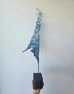 rzezba-sploty-no-230-100-cm-elegancka-rzezba-do-salonu-krystyna-siwek