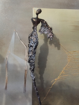 rzezby-do-domu-kobieta-figura-stare-zloto-miedz-braz