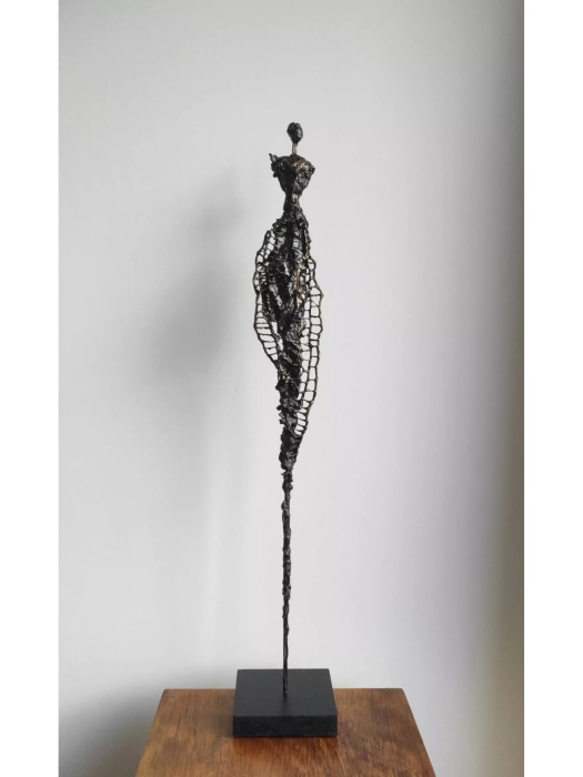 Kobieta - rzeźba współczesna 92 cm